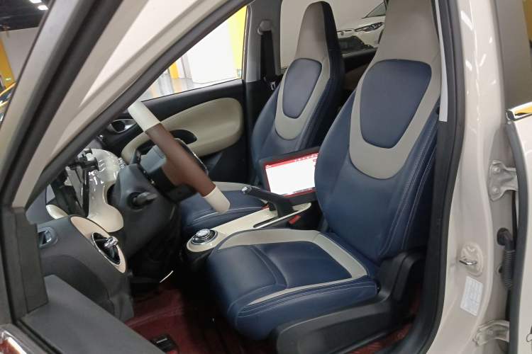 Used Wuling Bingo 2024 203km Light Edition Left Front Seat