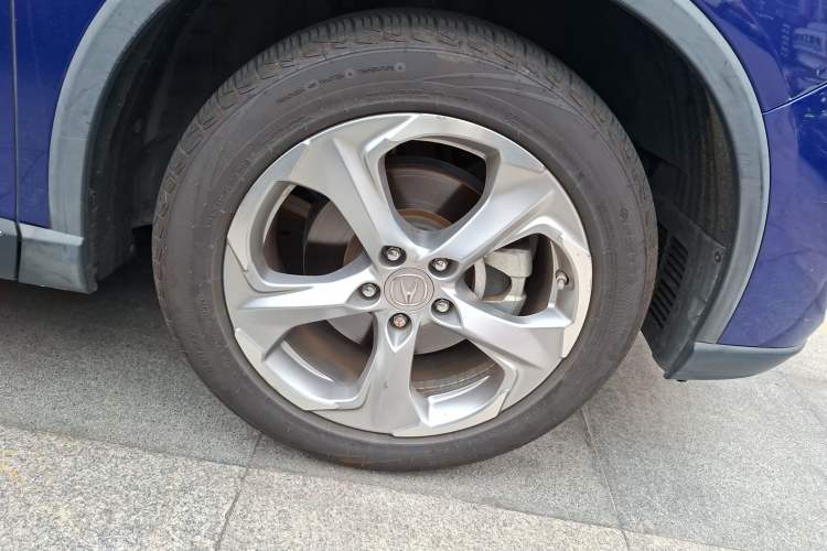 Used Acura CDX 2019 1.5T Two-Wheel Drive Deluxe Edition Right Front Wheel Hub