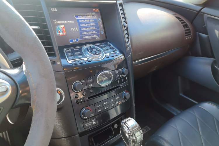 Used Infiniti FX 2011 FX35 Supreme Edition
