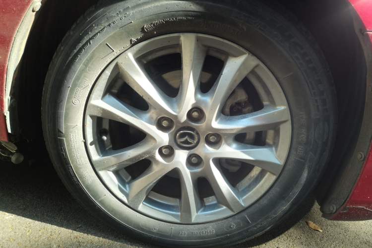 Used Mazda 3 Axela 2017 Sedan 1.5L Automatic Comfort Model Emission Standard China V