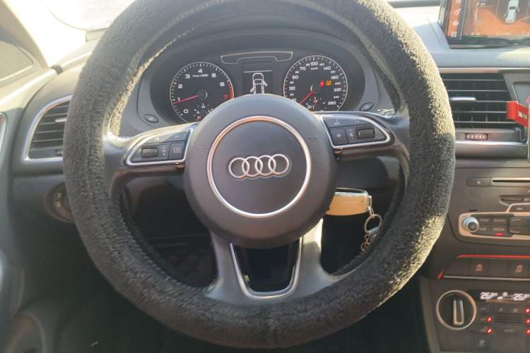 Used Audi Q3 2016 30 TFSI Fashion Model