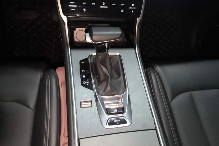 Used CHANGAN CS75 2023 Enjoy Edition 1.5T DCT Prestige Version Gear Lever