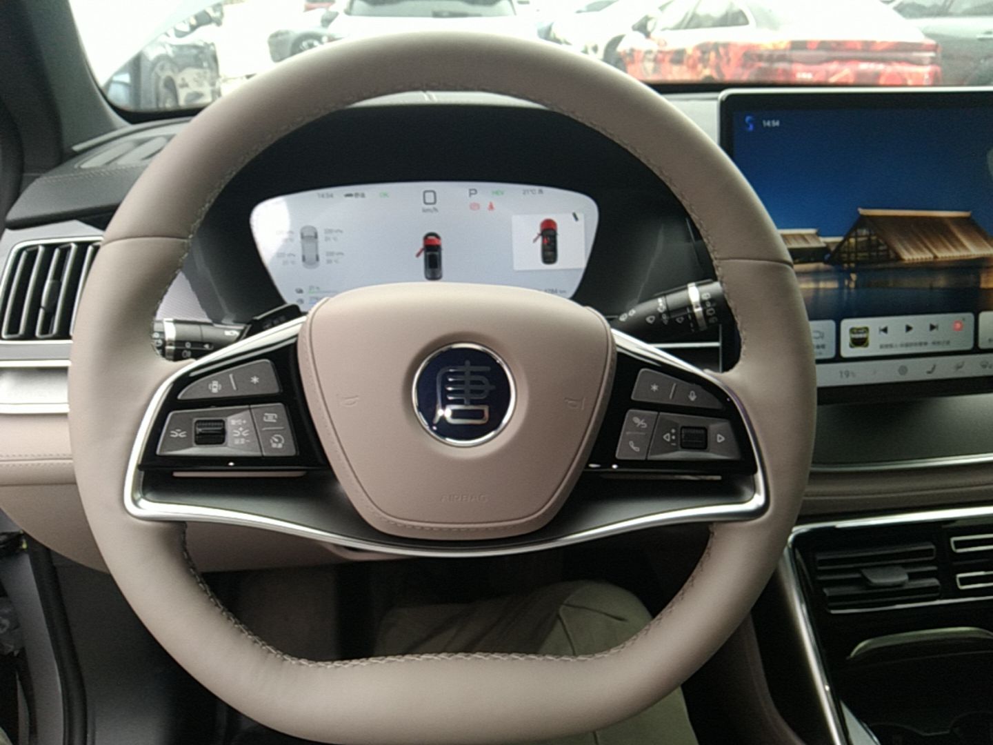 BYD Tang New Energy 2025 Intelligent Driving Version DM-i 115KM Flagship Edition — снимка 13