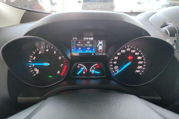 Used Ford Kuga 2015 2.0L GTDi Four-Wheel Drive Prestige Model
