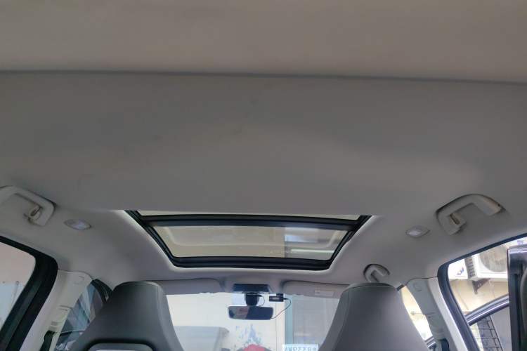 Used NETA U 2022 Zhi 400 Lithium-Nickel-Manganese-Cobalt Energy System Headliner