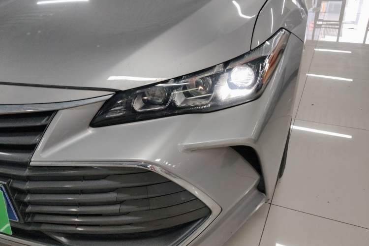 Used Toyota Avalon 2019 2.5L Touring Premium Version China VI Standard