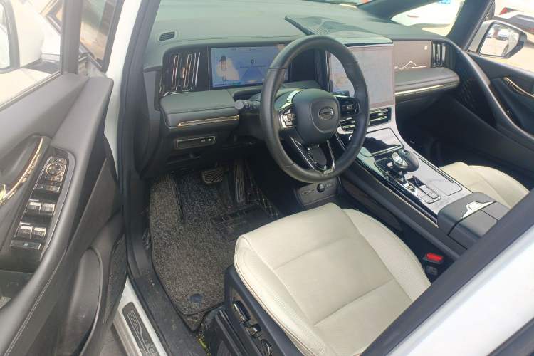 Used GAC Trumpchi M8 2023 Zongshi Series Dual-Motor YuZun Edition Driver Seat