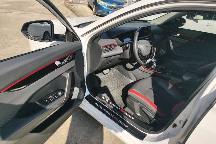 Used Dongfeng Aeolus Yixuan 2021 230T Automatic Chasing Shadow Edition