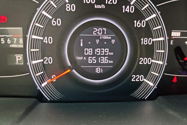 Used Honda Odyssey 2018 2.4L Smart Edition Odometer Close Up
