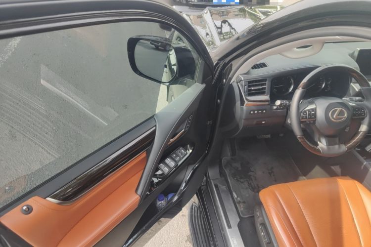 Used Lexus LX 2019 570 Dynamic Luxury Edition
