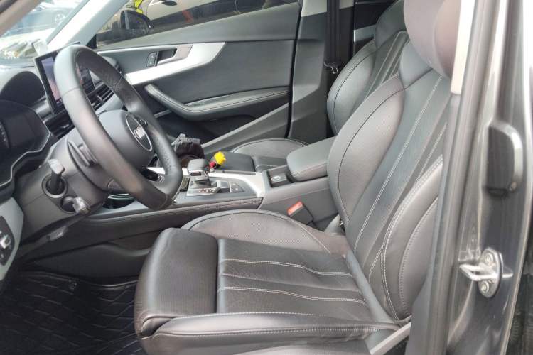 Used Audi A4L 2022 40 TFSI Luxury Dynamic Model Left Front Seat