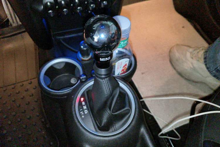 Used MINI 2012 1.6T COOPER S Fun Gear Lever