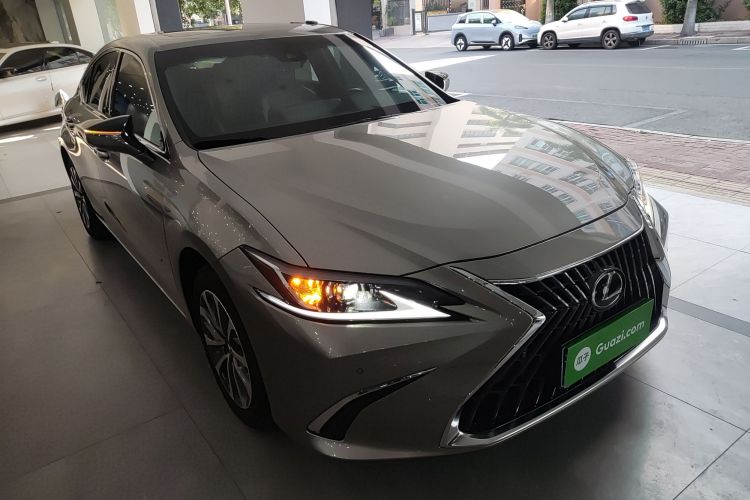 Used Lexus ES 2022 200 Excellence Edition
