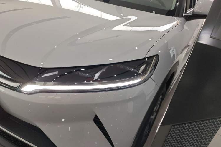 Used BYD Yuan UP 2025 Model 301KM Leading Version