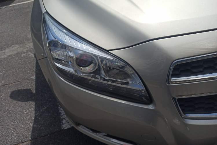 Used Chevrolet Malibu 2014 2.0L Automatic Comfort Edition Right Front Headlight