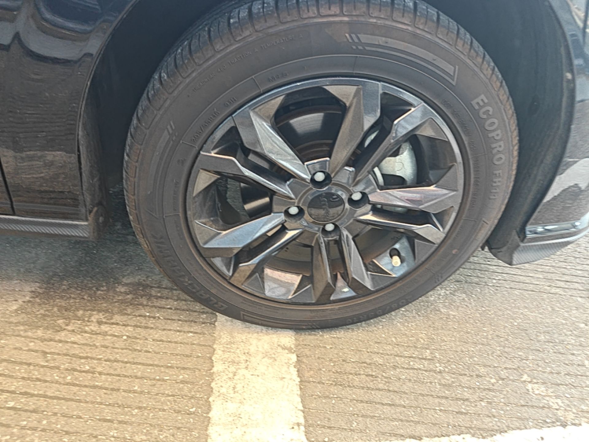 Dongfeng Aeolus Yixuan 2024 1.5L Automatic JingSu Edition — снимка 3