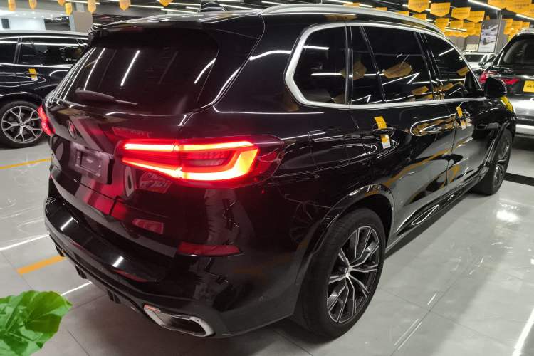 Used BMW X5 2022 Restyled xDrive 30Li M Sport Package
