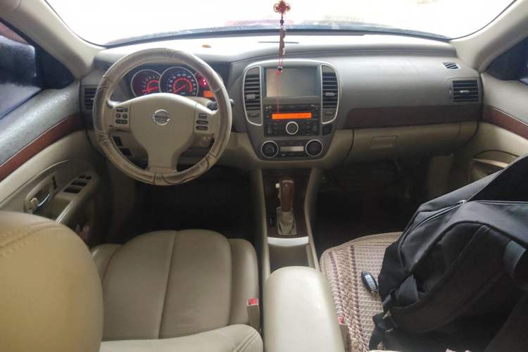 Used Nissan Sylphy 2009 2.0XL CVT Luxury Edition Center Console