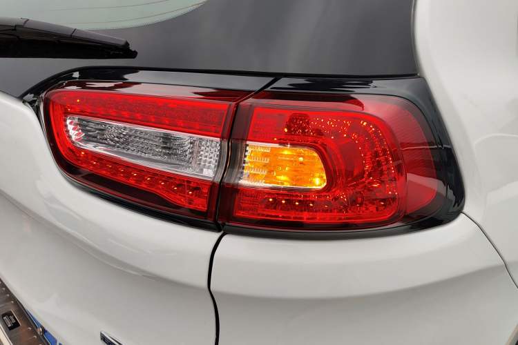 Used Jeep Cherokee 2016 2.4L Professional Edition
