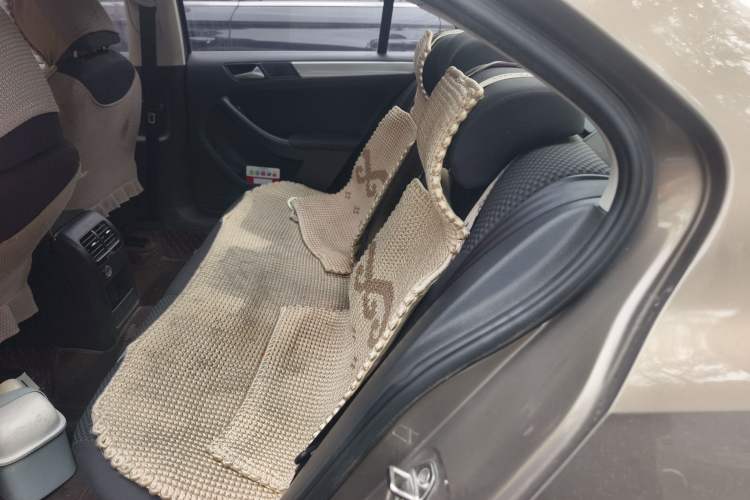 Used Volkswagen Sagitar 2014 Revised Version 1.6L Automatic Leading Edition Left Rear Seat