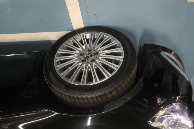 Used Mercedes-Benz E-Class 2023 E 300 L Luxury Model
