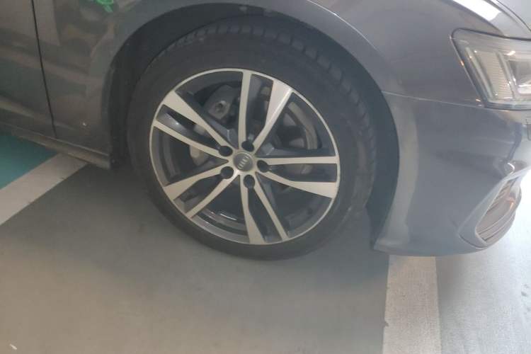 Used Audi A6L 2019 40 TFSI Luxury Dynamic Model Right Front Wheel Hub