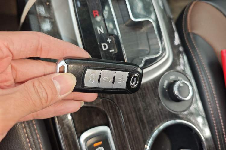 Used GAC Trumpchi GS5 Super 2016 1.8T Automatic All-Wheel-Drive Anniversary Edition Vehicle Key