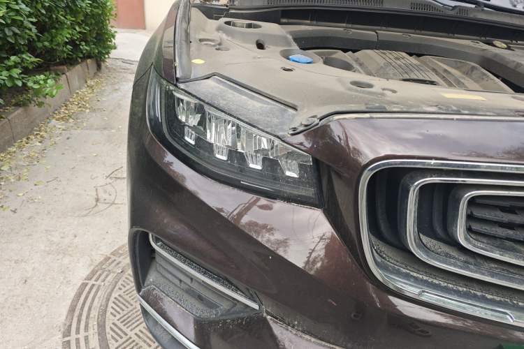 Used Geely Auto Emgrand X7 Sport 2020 1.8TD DCT ZhiZun PRO Right Front Headlight