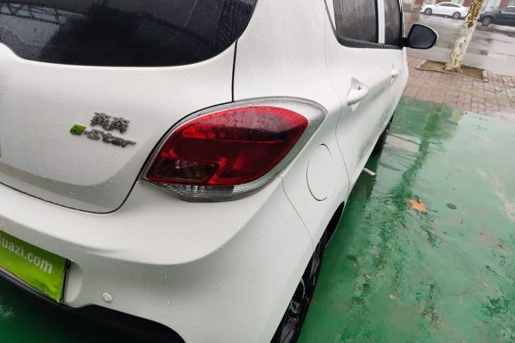 Used CHANGAN OSHAN Benni E-Star 2021 National Edition Colorful Version Lithium Iron Phosphate (31.86 kWh) Right Rear Taillight