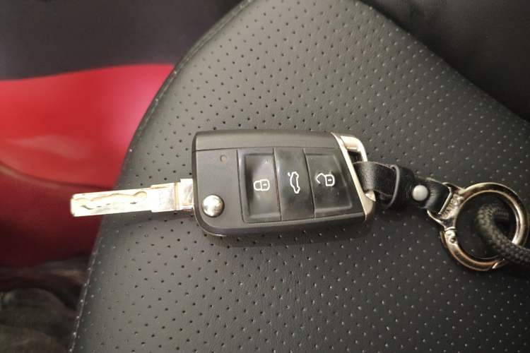 Used Volkswagen Lamando 2019 230TSI DSG Fashion Edition China VI Vehicle Key