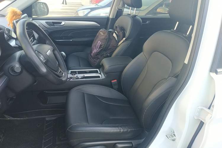 Used Haval M6 2023 PLUS 1.5T Manual Luxury Smart Connectivity Model
