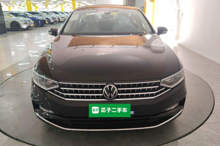 Used Volkswagen Magotan 2023 2 Million Units Commemorative Edition 330TSI DSG Luxury Version
