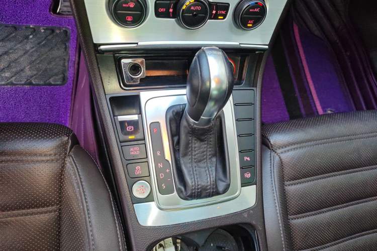 Used Volkswagen FAW-Volkswagen CC 2016 1.8TSI Luxury Model Gear Lever