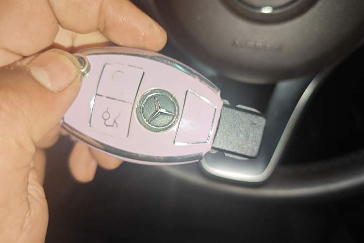 Used Mercedes-Benz GLC 2017 GLC 260 4MATIC Luxury Model