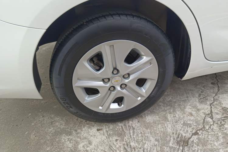 Used Chevrolet Monza 2019 320T Manual Xinxin Edition China VI