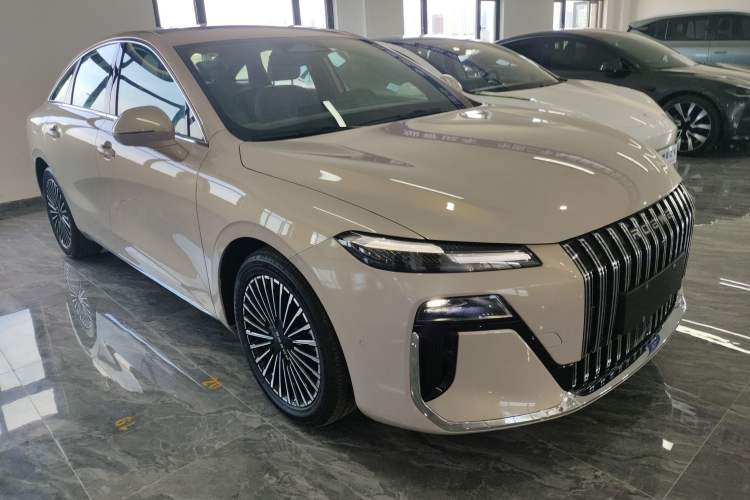 Used Roewe M7 DMH 2025 Model 160km Premium Version
