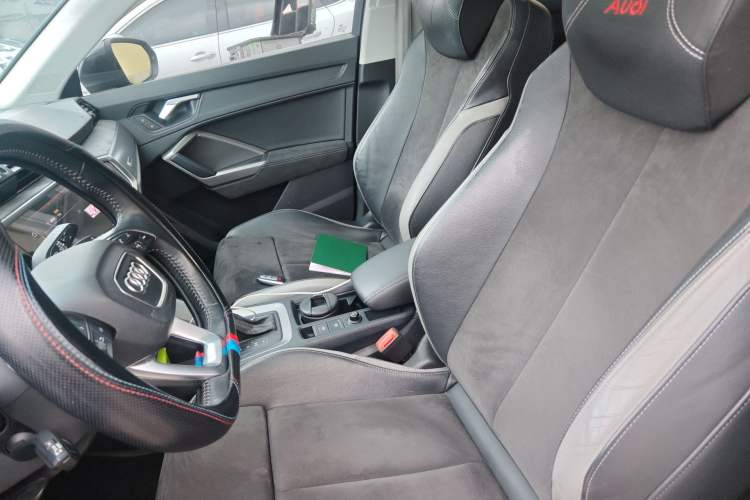 Used Audi Q3 2020 35 TFSI Fashion Dynamic Model