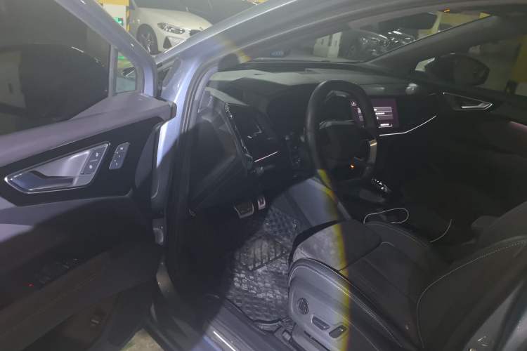 Used Audi Q4 e-tron 2022 50 e-tron quattro Visionary Edition Driver Seat