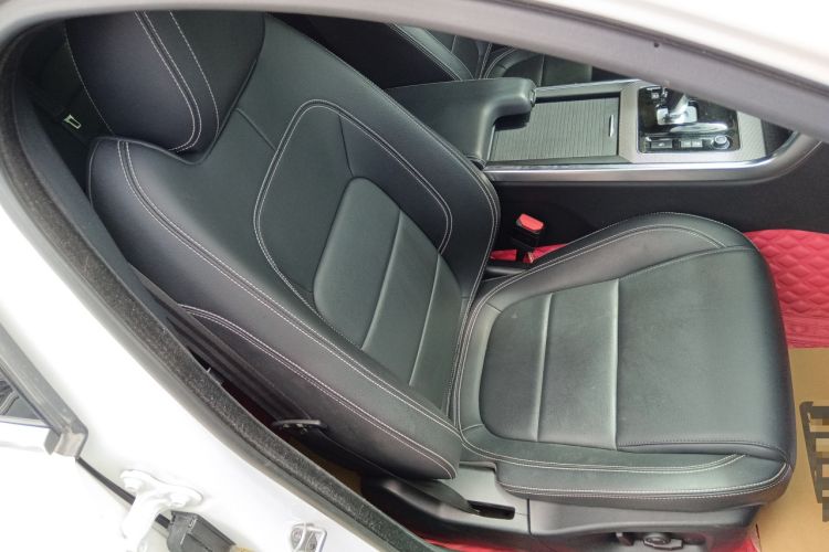 Used Jaguar XEL 2021 2.0T 250 PS R-DYNAMIC S Advanced Sport Edition Right Front Seat