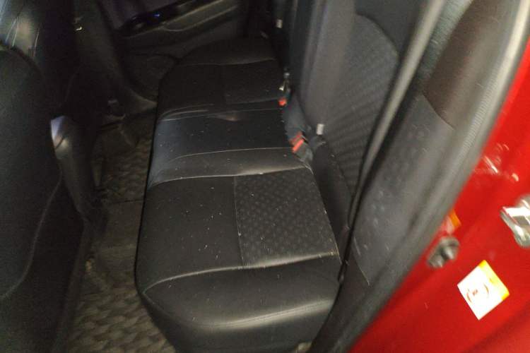 Used Toyota IZOA 2018 2.0L Yichi Edition China V Standard Left Rear Seat