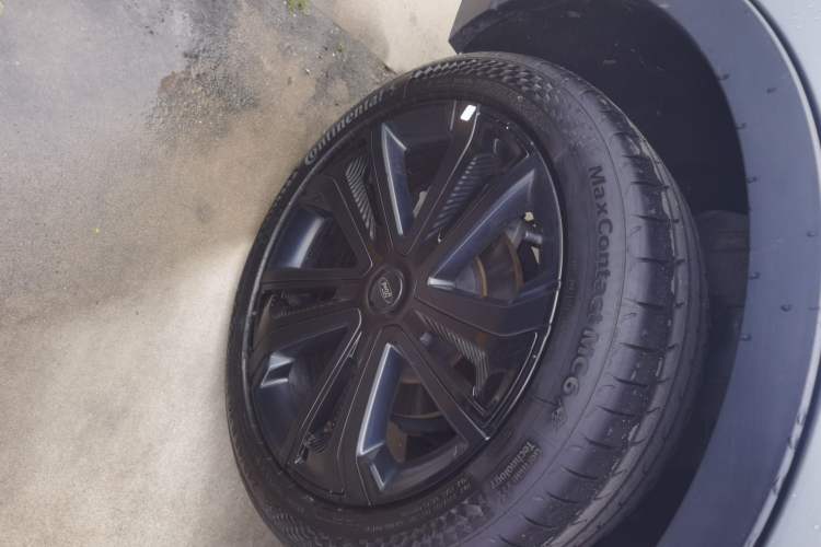 Used Ford Equator 2023 EcoBoost 225 Obsidian Orange Edition Prestige 7-Seater (2/2/3)
