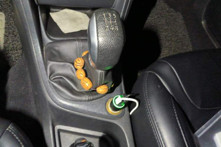 Used Peugeot 308 2014 Enjoy Edition Classic 1.6L Manual YouShang Model Gear Lever