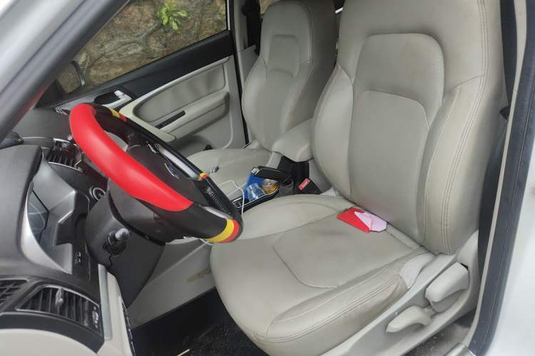 Used Geely Auto Emgrand 2014 Sedan 1.5L Manual Elite Model Left Front Seat