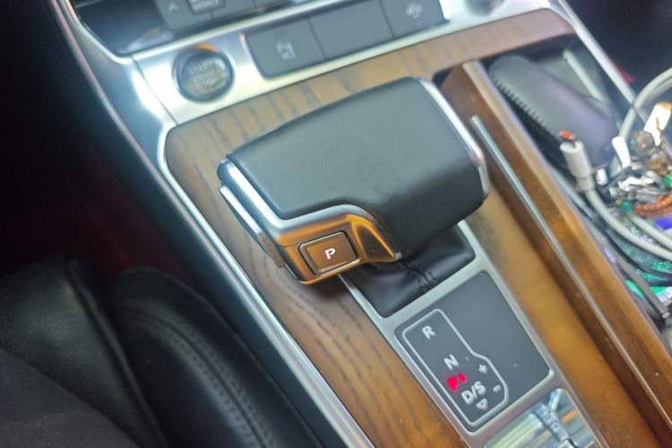 Used Audi A6L 2021 45 TFSI Prestige Elegant Edition Gear Lever