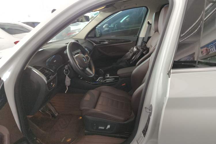 Used BMW X3 2020 xDrive30i Luxury Model with M Sport Package
