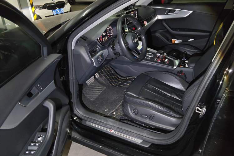 Used Audi A4L 2018 30th Anniversary Edition 40 TFSI Fashion Model