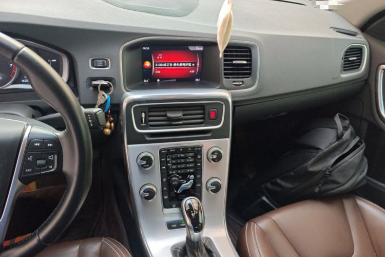 Used Volvo S60 New Energy 2018 S60L E-Drive Hybrid T6 Progressive Edition