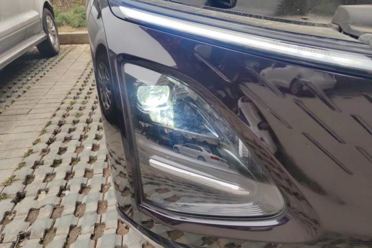 Used Wuling Xingguang 2023 70 Standard Edition Right Front Headlight