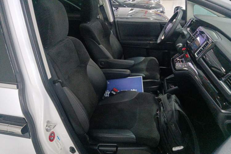 Used Honda Elysion 2019 2.0L Hybrid Comfort Edition