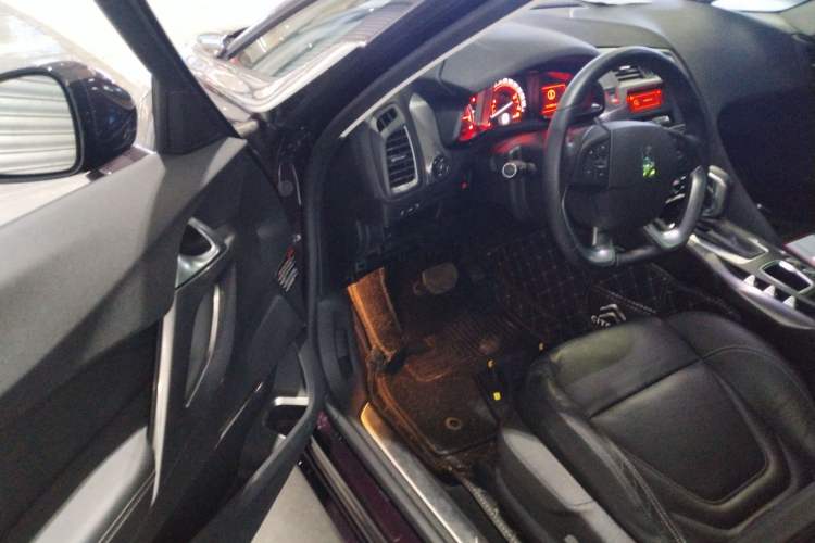 Used DS 5 2015 1.6T Elegant Edition THP160
